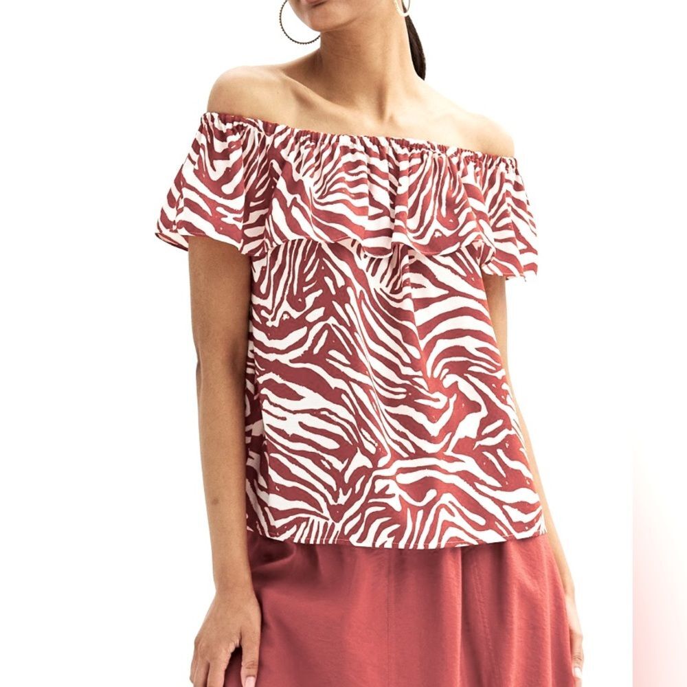 Nine West Dark Red and White Zebra Print Off-Shoulder Blouse. Size Large